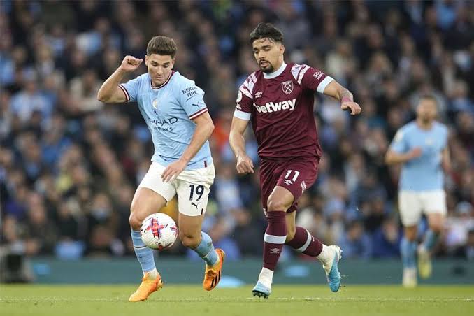 West Ham Player Issues Warning to Man City and Shares Conversation with Arsenal Fans